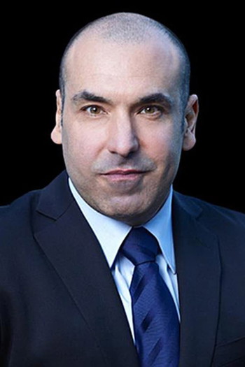 Photo of actor Rick Hoffman