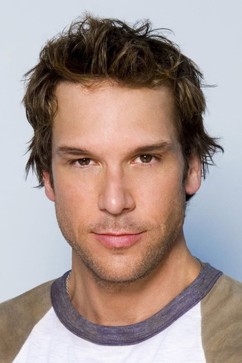 Photo of actor Dane Cook