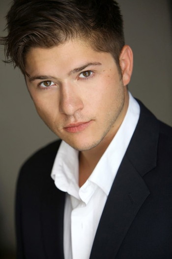 Photo of actor Wyatt Smith