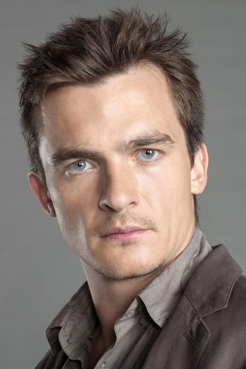 Photo of actor Rupert Friend