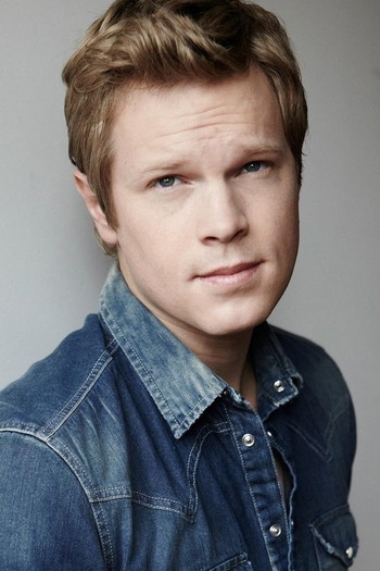 Photo of actor Luke Ford