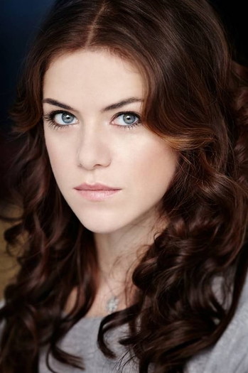 Photo of actress Kaniehtiio Horn