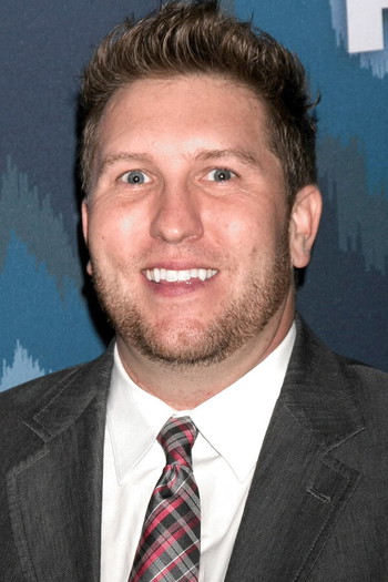 Фото актёра Nate Torrence