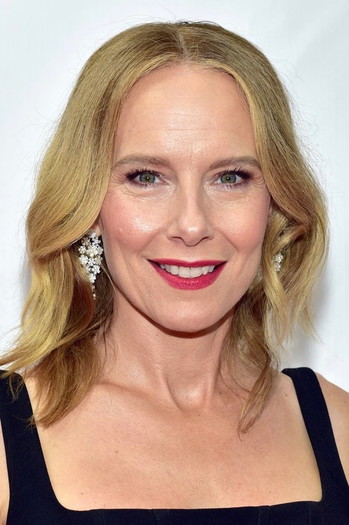 Photo of actress Amy Ryan