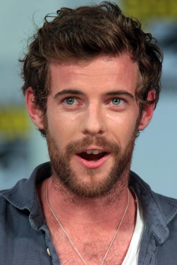 Photo of actor Harry Treadaway