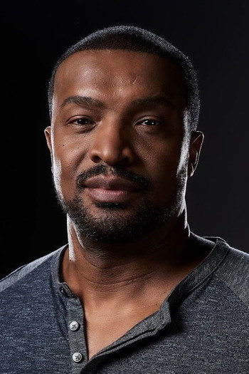 Photo of actor Roger Cross