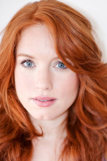 Photo of actress Maria Thayer