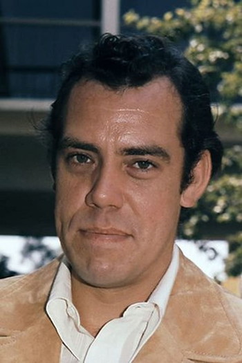 Photo of actor John Schuck