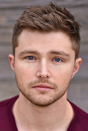 Photo of actor Sterling Knight