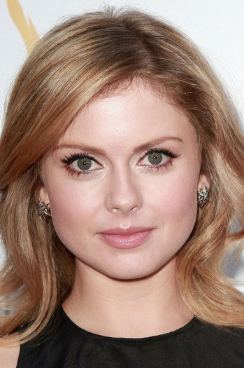 Фото акторки Rose McIver