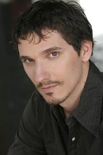 Photo of actor Chris Burns