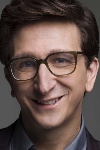 Photo of actor Paul Rust