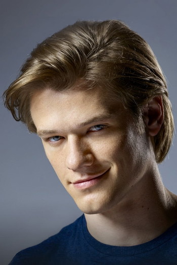 Photo of actor Lucas Till