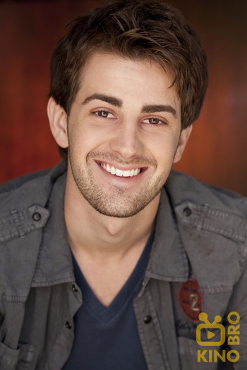 Photo of actor Nick Palatas