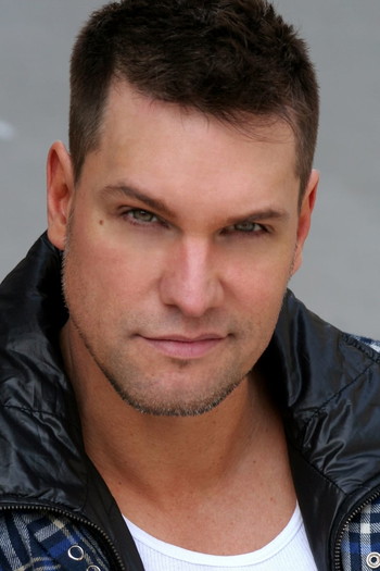 Photo of actor Dylan Vox